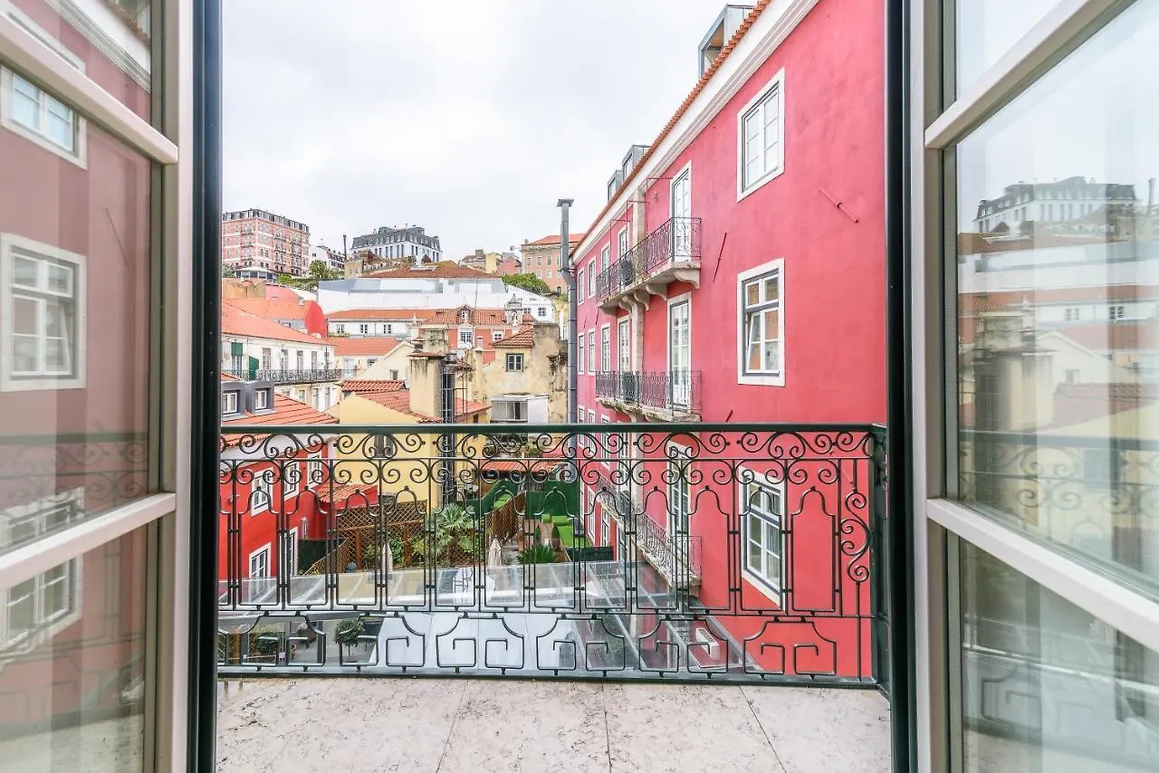 Modern Flat In Downtown Lisbon By Lovelystay 0*,  Portugália