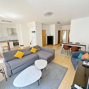 Liberty 140 Deluxe Apartamento