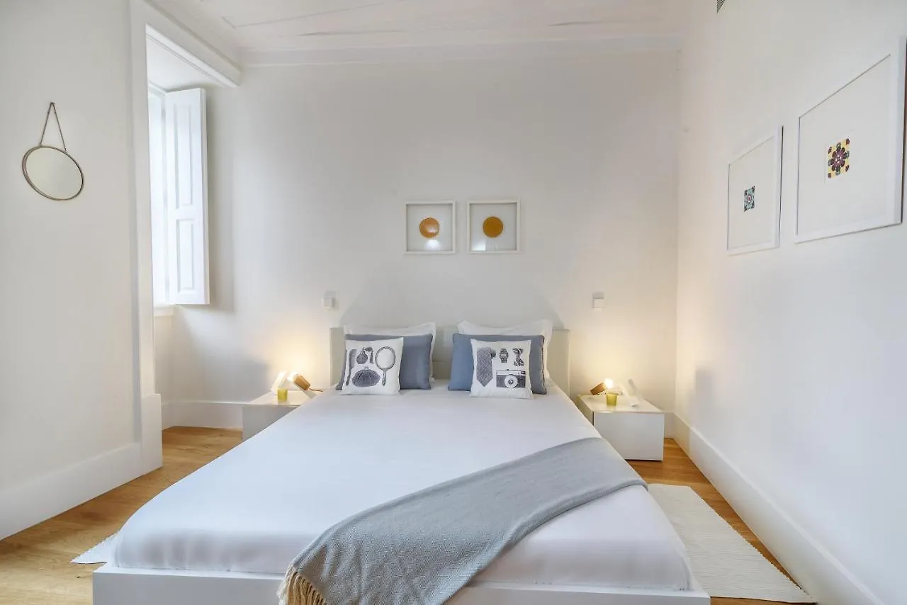 Modern Flat In Downtown Lisbon By Lovelystay Apartment
